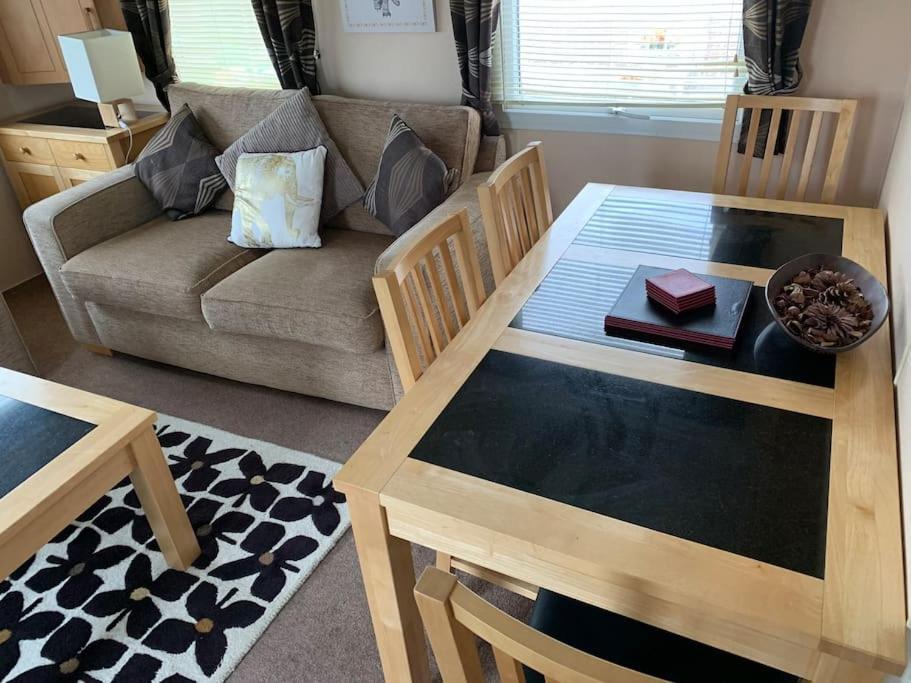 インゴールドメルズ 6 Berth Caravan On Sealands Site. Double Glazingヴィラ エクステリア 写真